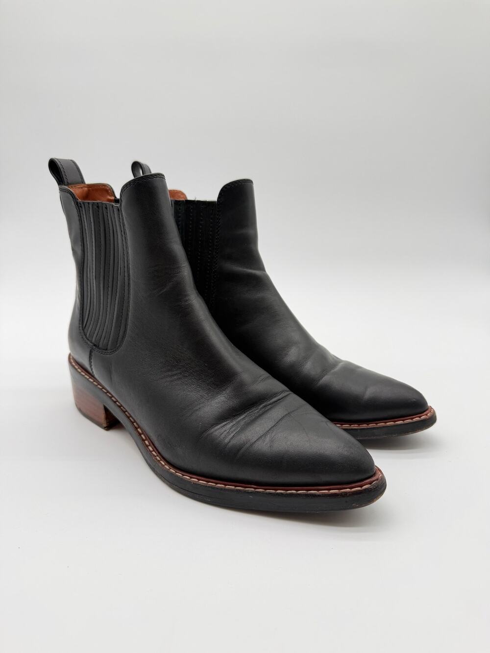 Coach | Bowery Black Leather Pointed Toe Chelsea Western Ankle Boots 8